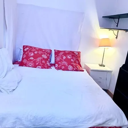 Maison De L'esperance شقة